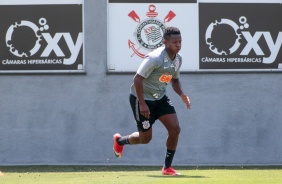 Cazares no treino preparatrio para jogo contra o Atltico-GO