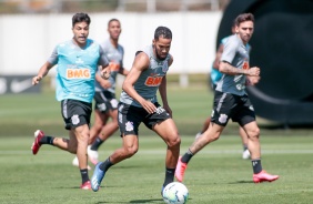 Everaldo no treino preparatrio para jogo contra o Atltico-GO