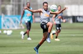 Everaldo no treino preparatrio para jogo contra o Atltico-GO