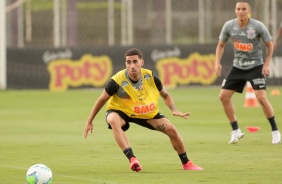 Gabriel no treino desta segunda-feira no CT Joaquim Grava