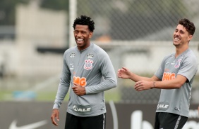 Gil e Avelar no treino desta segunda-feira no CT Joaquim Grava