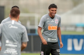 Gil no treino desta segunda-feira no CT Joaquim Grava