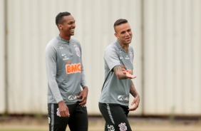 Jô e Luan no treino desta segunda-feira no CT Joaquim Grava