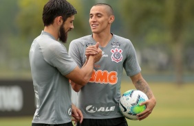 Mndez e Mantuan no treino desta segunda-feira no CT Joaquim Grava