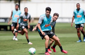 Roni e Gustavo Silva no treino preparatrio para jogo contra o Atltico-GO