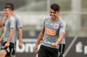 Roni no treino desta segunda-feira no CT Joaquim Grava