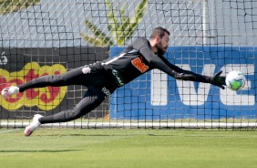 Walter no treino preparatrio para jogo contra o Atltico-GO