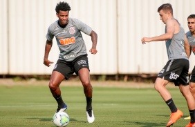 Gil e Lucas Piton no ltimo treino antes do duelo contra RB Bragantino, pelo Campeonato Brasileiro