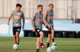 Roni, Ramiro e Gustavo Mantuan no ltimo treino antes do duelo contra RB Bragantino, pelo Brasileiro