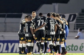 Jogadores se renem antes da partida contra o Bragantino pelo Campeonato Brasileiro