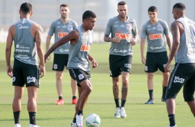 Léo Natel, Luan e companheiros no treino desta segunda-feira no CT Dr. Joaquim Grava