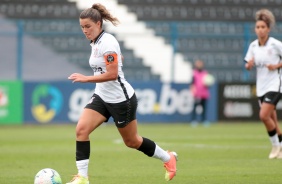 Tamires durante jogo contra o So Jos pelo Campeonato Brasileiro Feminino