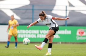 Tamires durante jogo contra o So Jos pelo Campeonato Brasileiro Feminino