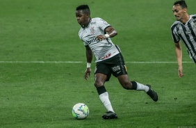 Cazares no jogo contra o Santos, na Neo Qumica Arena, pelo Campeonato Brasileiro