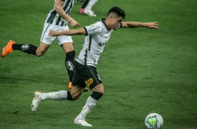 Roni no jogo contra o Santos, na Neo Qumica Arena, pelo Campeonato Brasileiro