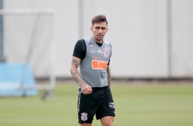 Gustavo Silva no treino desta quinta-feira no CT