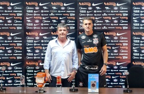 Andrs Sanchez e Vagner Mancini na coletiva de apresentao do novo treinador do Corinthians