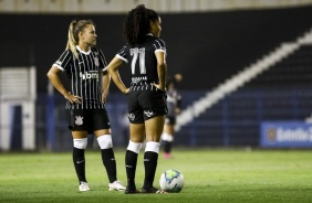 Andressinha e Yasmim no jogo contra o Santos, pelo Brasileiro Feminino