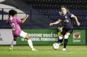 Andressinha no jogo contra o Santos, pelo Brasileiro Feminino