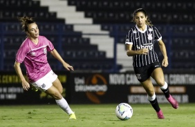 Katiúscia no jogo contra o Santos, pelo Brasileirão Feminino