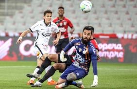 Mateus Vital no jogo contra o Athletico-PR, pelo Campeonato Brasileiro