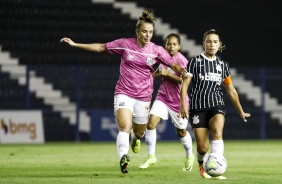 Tamires no jogo contra o Santos, pelo Brasileiro Feminino