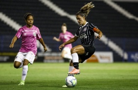 Tamires no jogo contra o Santos, pelo Brasileiro Feminino