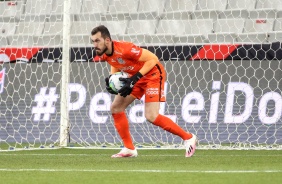 Walter no jogo contra o Athletico-PR, pelo Campeonato Brasileiro