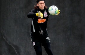 Cássio no treino da tarde desta sexta-feira no CT Dr. Joaquim Grava
