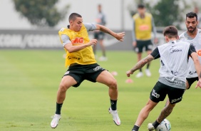 Jogadores na atividade da manh desta quinta-feira no CT Dr. Joaquim Grava