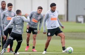 Jogadores no treino da tarde desta sexta-feira no CT Dr. Joaquim Grava