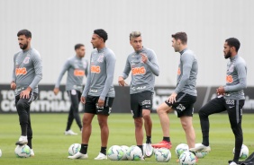 Jogadores no treino da tarde desta sexta-feira no CT Dr. Joaquim Grava