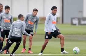 Jogadores no treino da tarde desta sexta-feira no CT Dr. Joaquim Grava