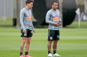 Gustavo Mosquito e Otero no treino da tarde desta sexta-feira no CT Dr. Joaquim Grava