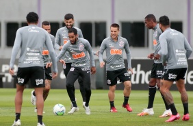 Jogadores no treino da tarde desta sexta-feira no CT Dr. Joaquim Grava