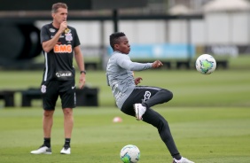 Cazares e Mancini no ltimo treino do Corinthians antes do duelo contra o Flamengo