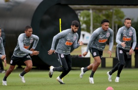 Davó, Camacho, Éderson e Luan no último treino do Corinthians antes do duelo contra o Flamengo