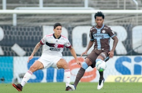 Gil no jogo contra o Flamengo, na Neo Qumica Arena