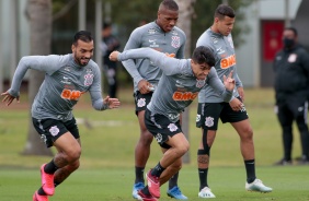 Michel e Fagner no ltimo treino do Corinthians antes do duelo contra o Flamengo