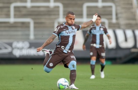 Otero no jogo contra o Flamengo, na Neo Qumica Arena