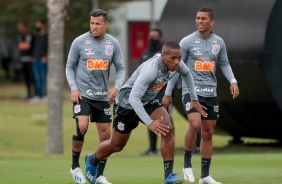 Sidcley, Xavier e companheiros no ltimo treino do Corinthians antes do duelo contra o Flamengo