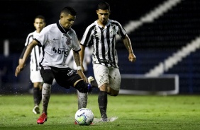Adson no jogo contra o Santos, pelo Campeonato Brasileiro Sub-20