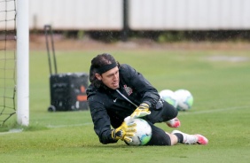 Cássio no primeiro treino do Corinthians depois da goleada para o Flamengo