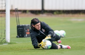 Cssio no primeiro treino do Corinthians depois da goleada para o Flamengo