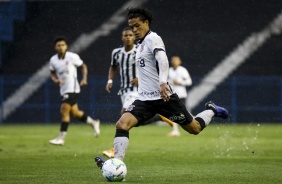 Reginaldo no jogo contra o Santos, pelo Brasileiro Sub-20