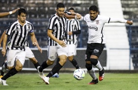 Ronald  no jogo contra o Santos, pelo Brasileiro Sub-20