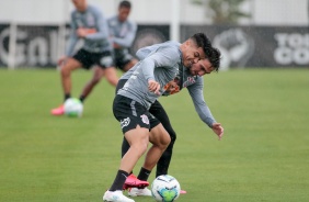 Roni e Gustavo Silva no primeiro treino do Corinthians depois da goleada para o Flamengo