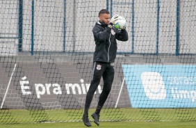 Treino de goleiros do Corinthians no primeiro treino depois da goleada para o Flamengo