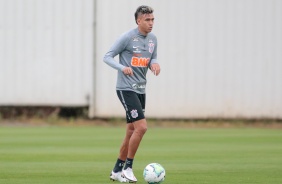 Victor Cantillo no primeiro treino do Corinthians depois da goleada para o Flamengo