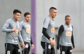 Jogadores na atividade da tarde desta terça-feira (20), no CT Dr. Joaquim Grava